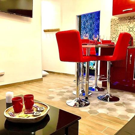 Le Led Room,Centre Ville Place De Parking Gratuite 桑斯 外观 照片