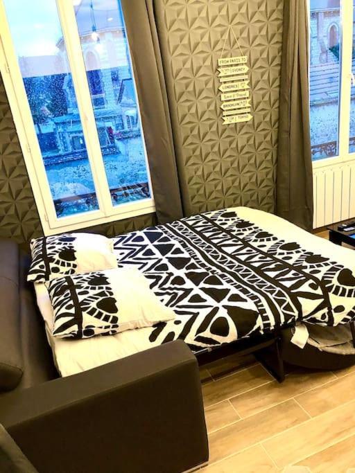 Le Led Room,Centre Ville Place De Parking Gratuite 桑斯 外观 照片
