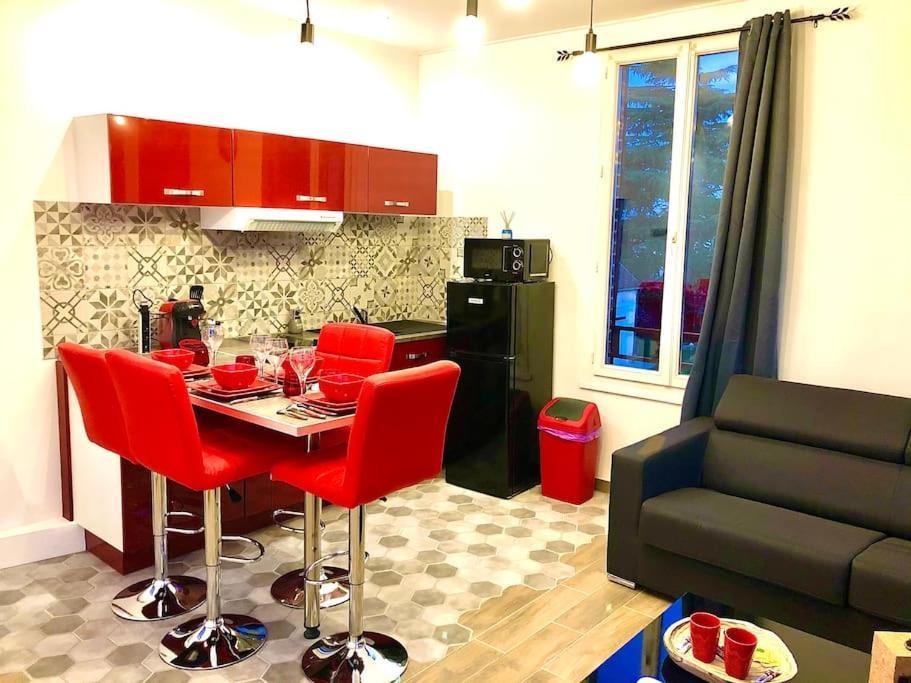 Le Led Room,Centre Ville Place De Parking Gratuite 桑斯 外观 照片